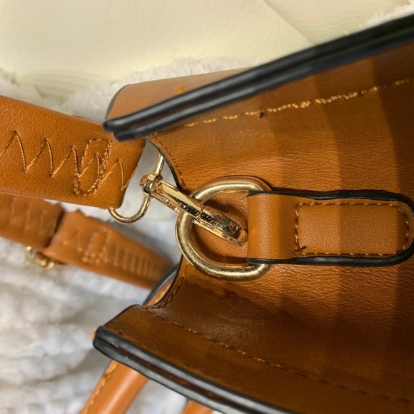 Handbag with shoulder strap Tan - Picture 5 of 16